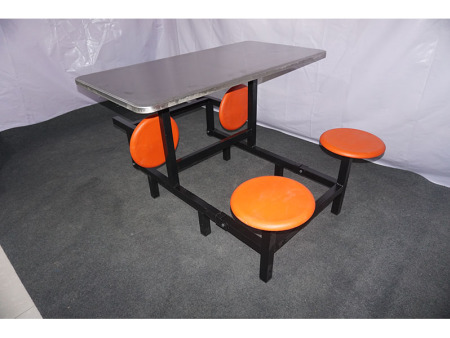 兰州餐桌椅厂家告知大家学校食堂餐桌椅要选择什么样的款式