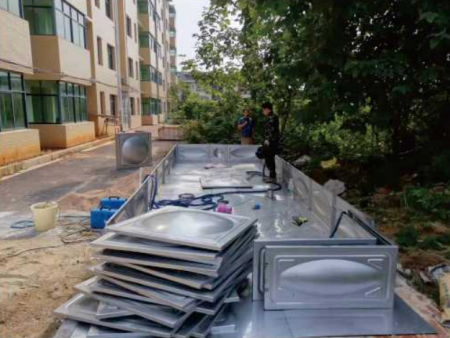 祁东家禽批发市场储水池施工现场