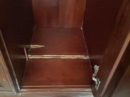 家具维修前 
