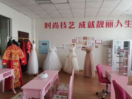 美容美體藝術(shù)實(shí)訓(xùn)風(fēng)采