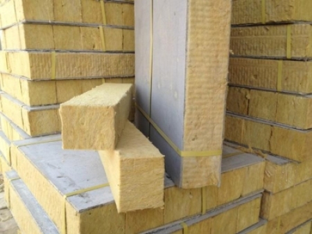 兰州岩棉板批发-复合岩棉板的制作和作用