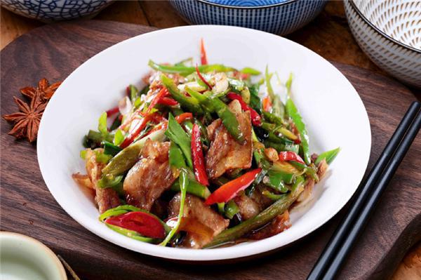 好牛中央廚房預制菜代理品牌如何搶占預制菜萬(wàn)億市場(chǎng)？
