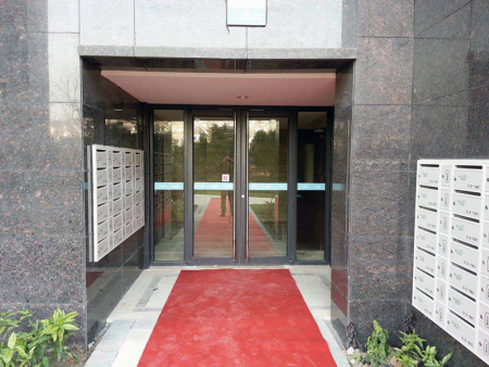 楼宇门喷涂