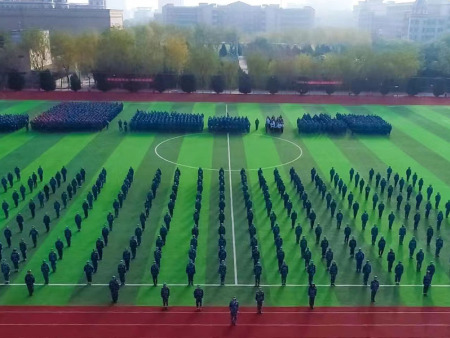 中专军训