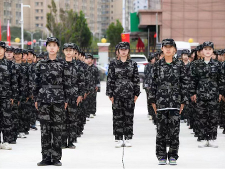 大专军训
