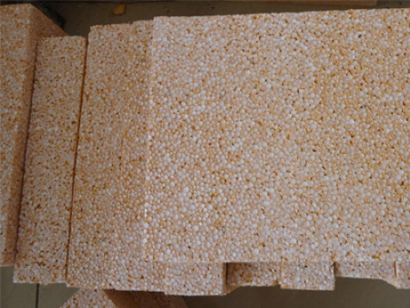 兰州真金板是传统聚苯板材制作的吗?