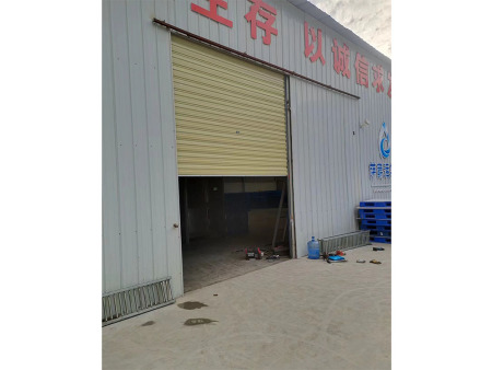 西固卷闸门维修3