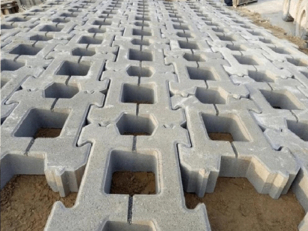 兰州彩砖|护坡砖施工过程中如何保证平整度？