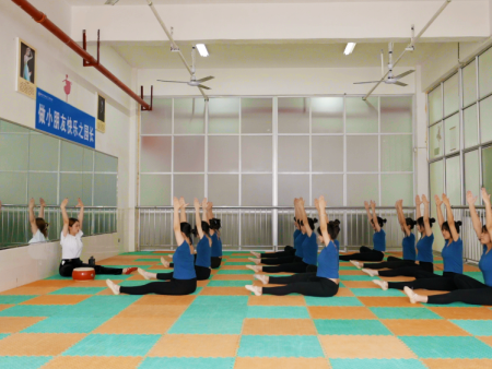 学生实训课风采