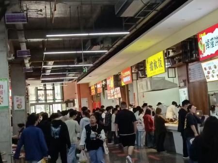 拥有高标准的配餐管理服务水平
