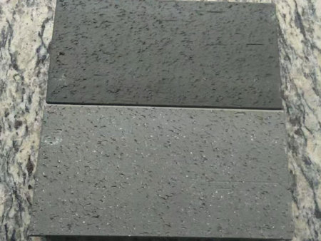 灰色地面陶土磚