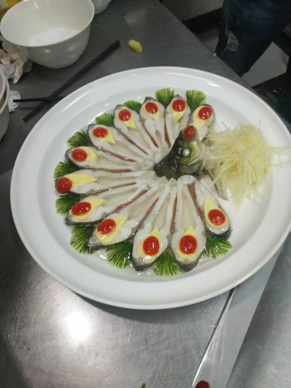 企业食堂承包的好处