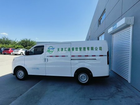 配送车