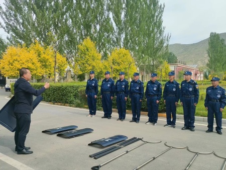 西宁物业保安服务-锐盾保安，守护社区安全与宜居    　　