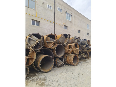 旋挖钻头助力工程进度高效推进  　　