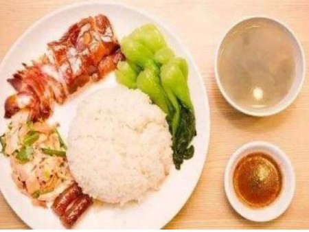 单位食堂承包的益处与发展趋势