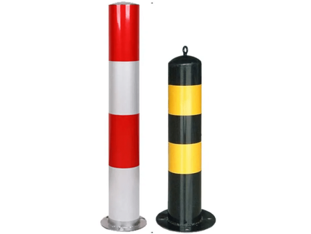 交通设施红白道口柱