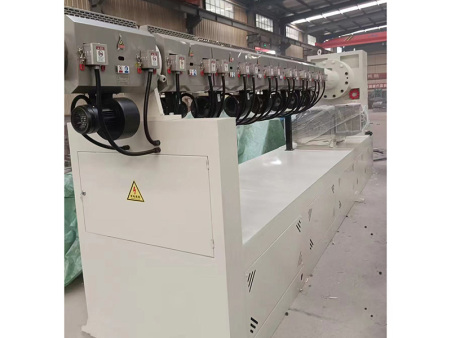 6、真空定径设备 (1)