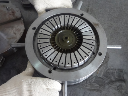 整体涡轮叶片模具