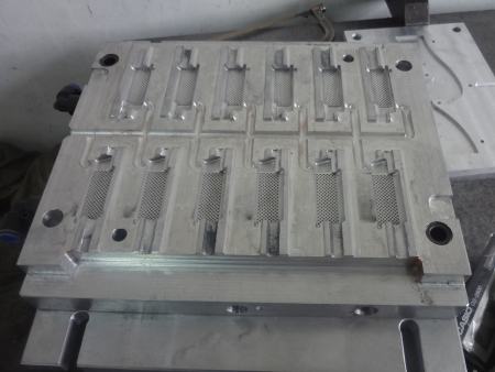 铸造模具